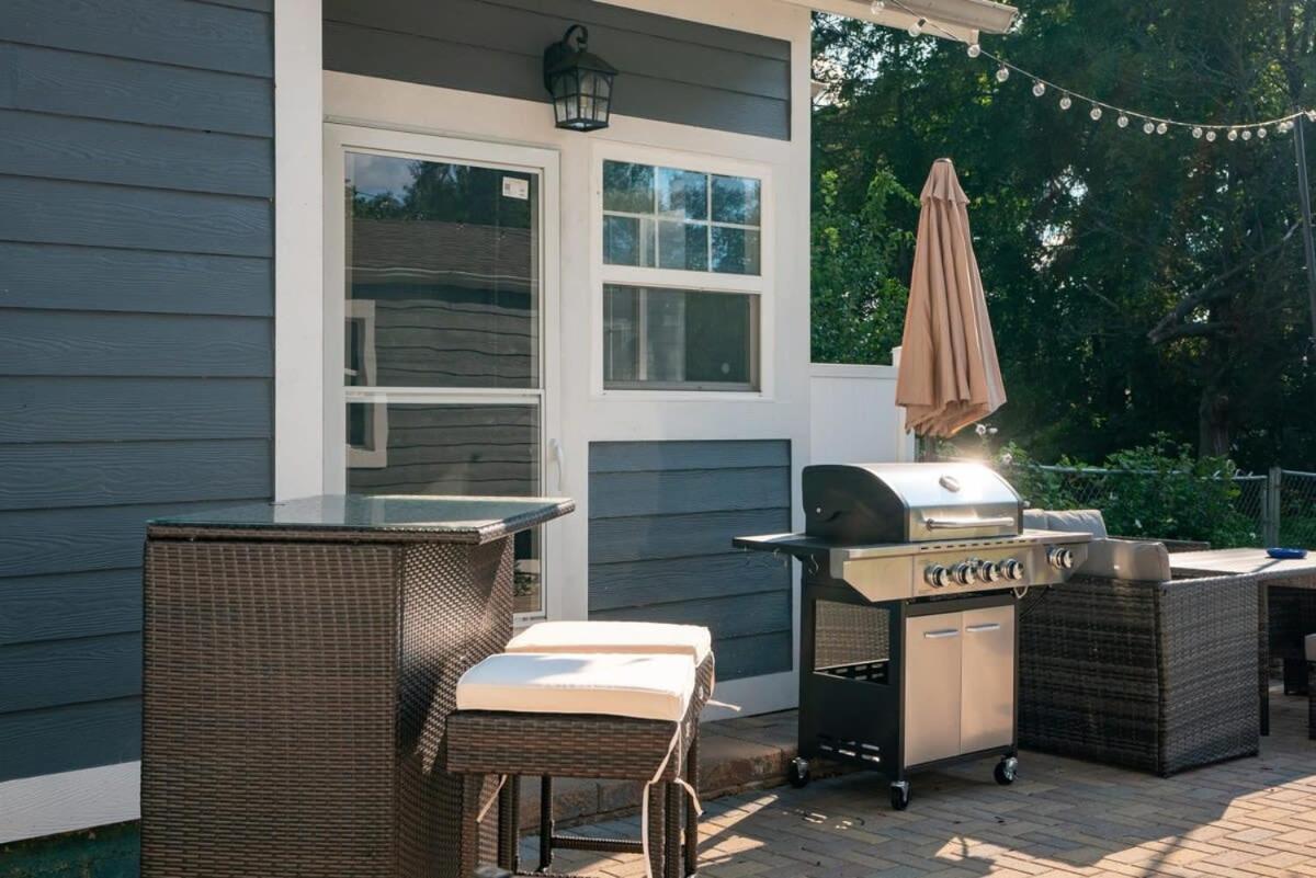 The Lucky Charm Home Of The Fighting Irish! Bbq Outdoor Games Coffee South Bend Ngoại thất bức ảnh
